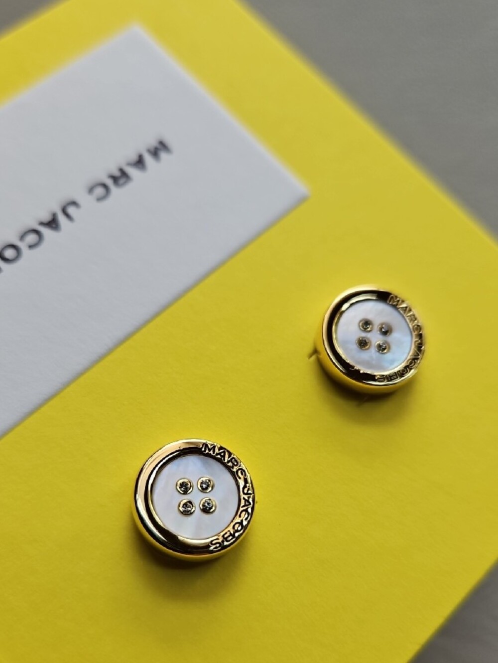 Marc Jacobs Gold-Tone Mother Of Pearl Button Stud Earrings - Picture 8 of 12